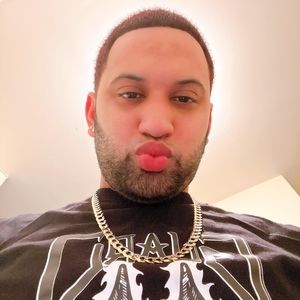 Meet your Posher, Luis manuel